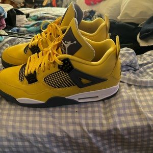 Jordan 4